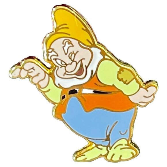 Disney Happy Dwarf Trading Pin Dwarf Princess Snow White Lapel Pin Brooch Badge - Picture 1 of 5